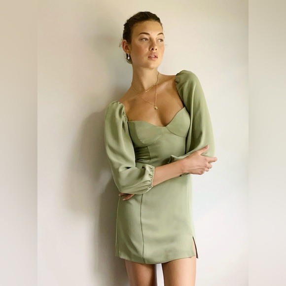 Aritzia Dresses & Skirts - Aritzia Wilfred Novella Dress